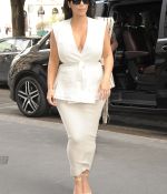 Access_Kardashian_03.jpg