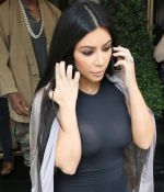 Access_Kardashian_01.jpg