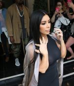 Access_Kardashian_07.jpg