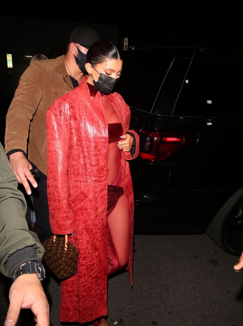 Access_Kardashian_003.jpg