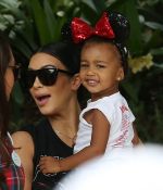 Access_Kardashian_010.jpeg