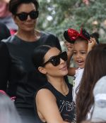 Access_Kardashian_09.jpeg