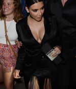 Access_Kardashian_05.jpeg