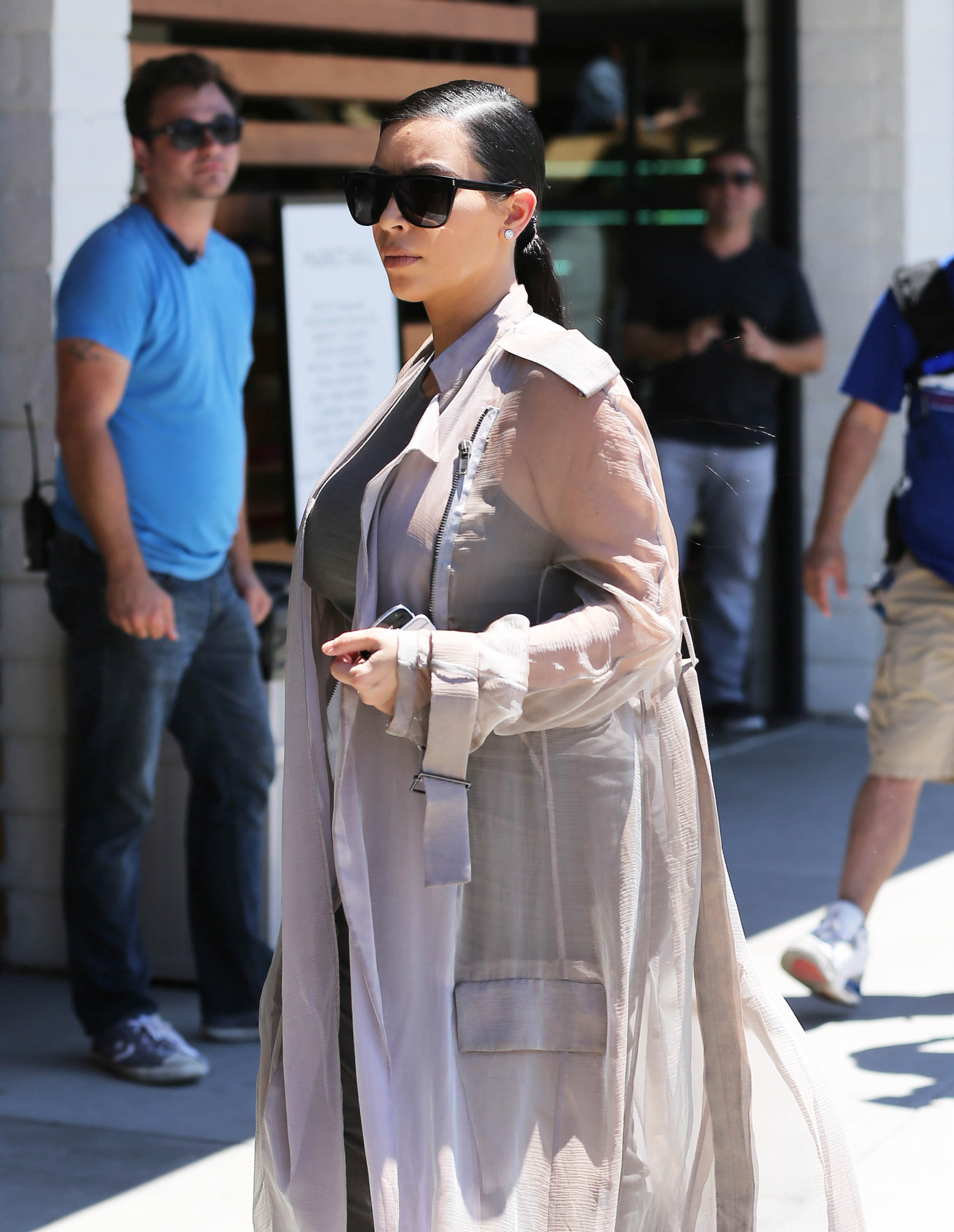 Access_Kardashian_07.jpg