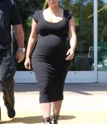 Access_Kardashian_01.jpg