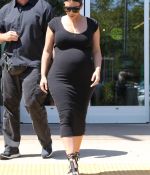 Access_Kardashian_04.jpg