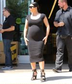 Access_Kardashian_07.jpg