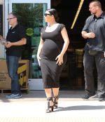 Access_Kardashian_08.jpg