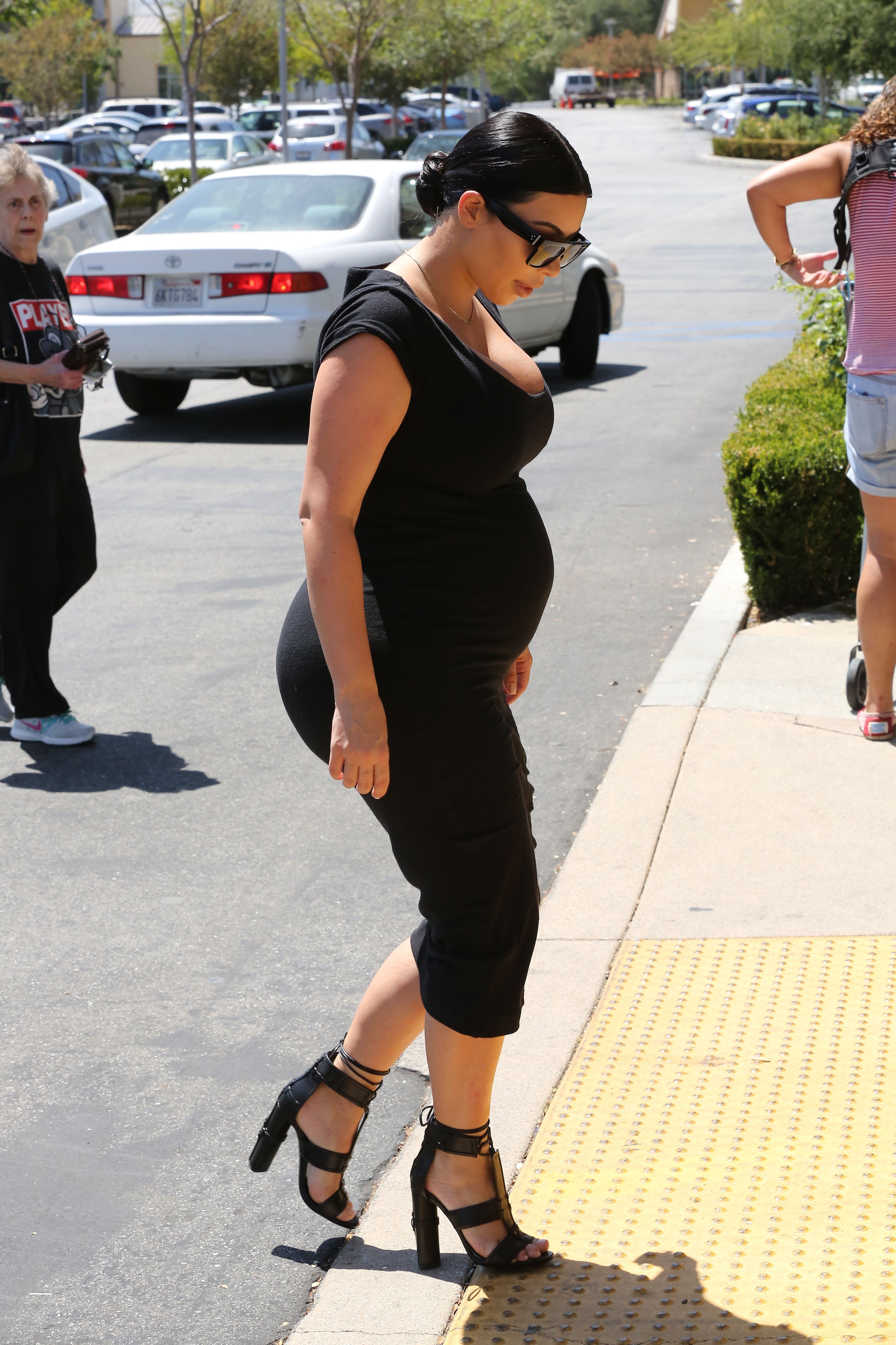 Access_Kardashian_08.jpg