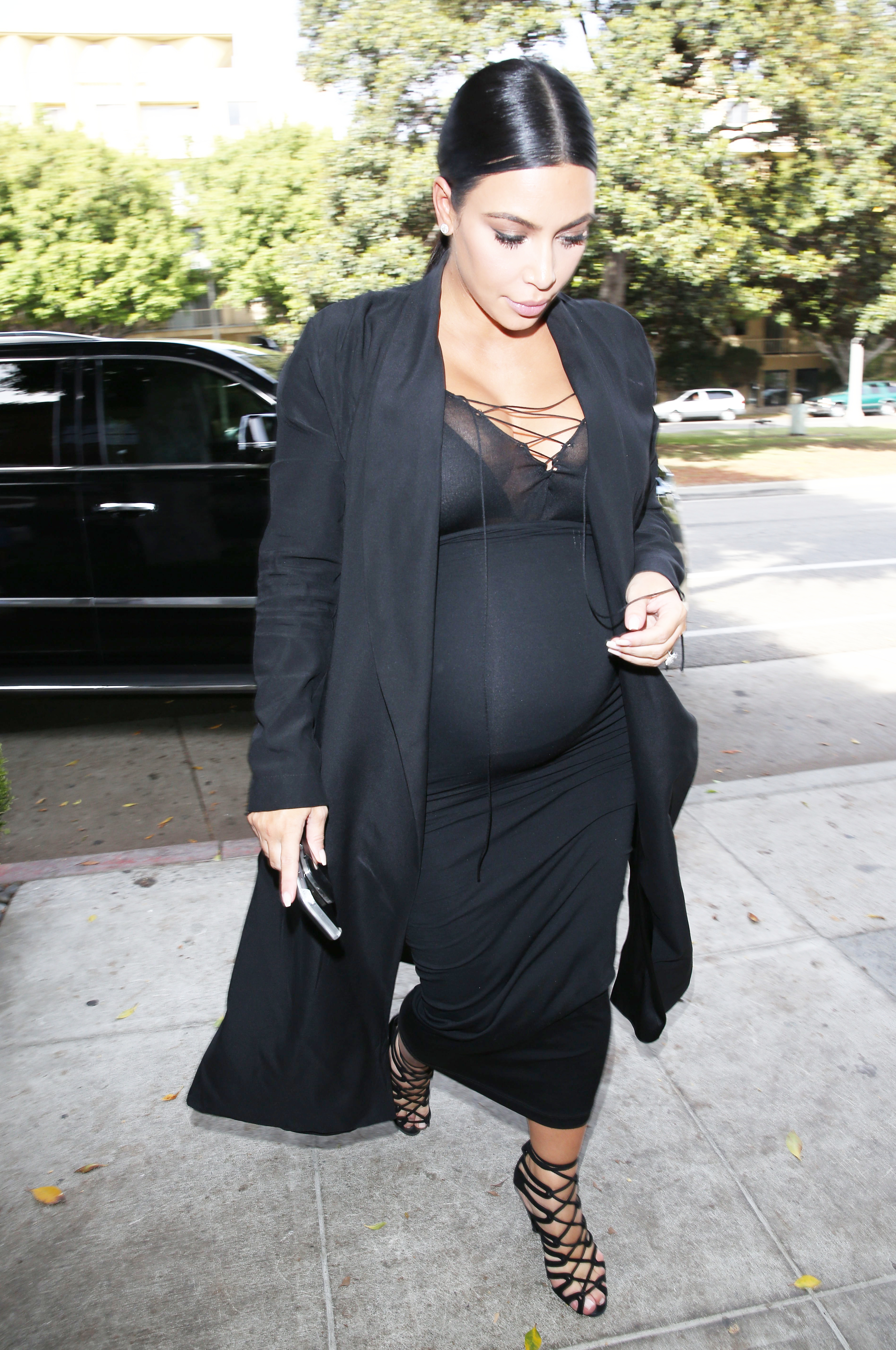 Access_Kardashian_01.jpeg