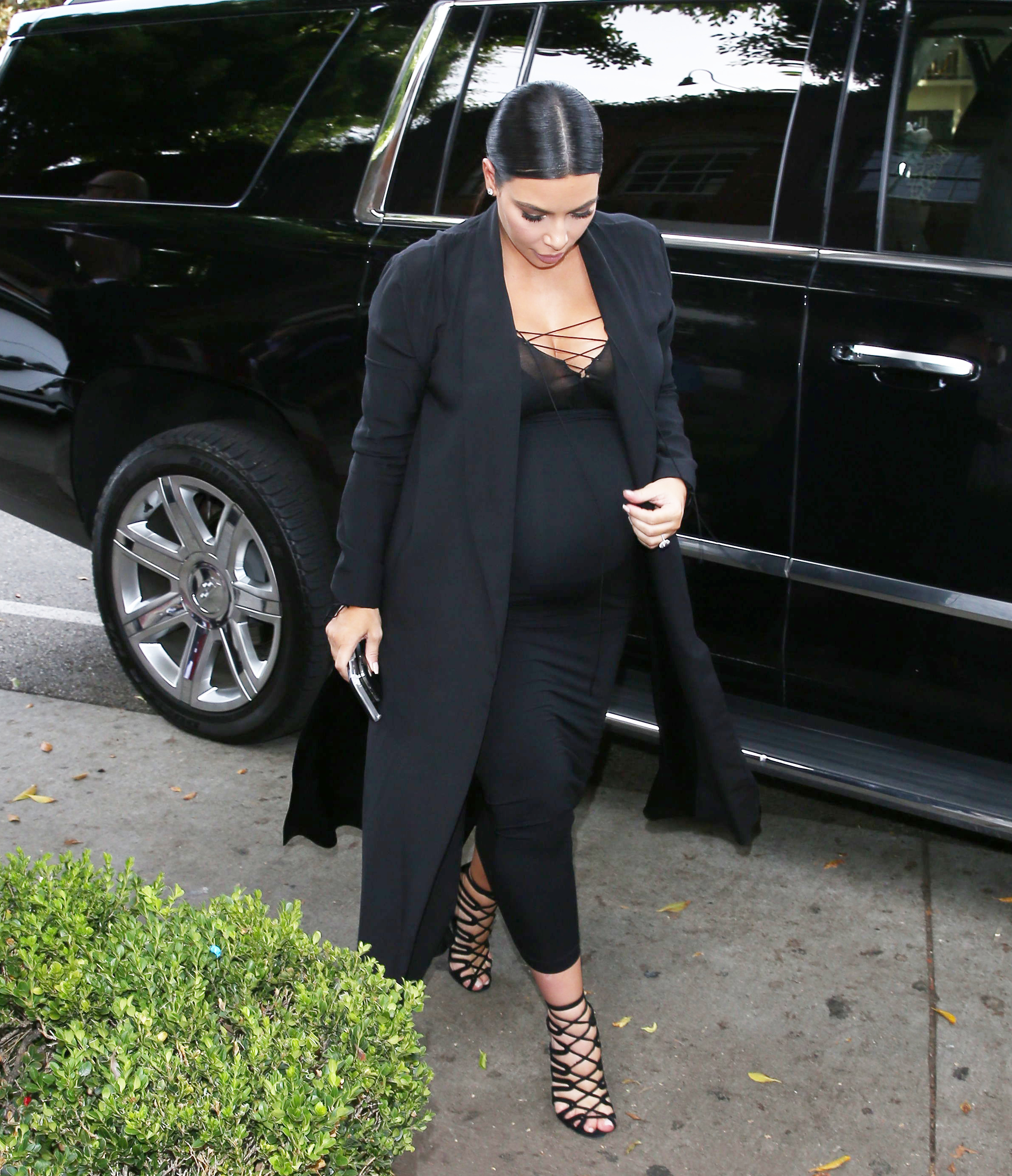 Access_Kardashian_09.jpeg