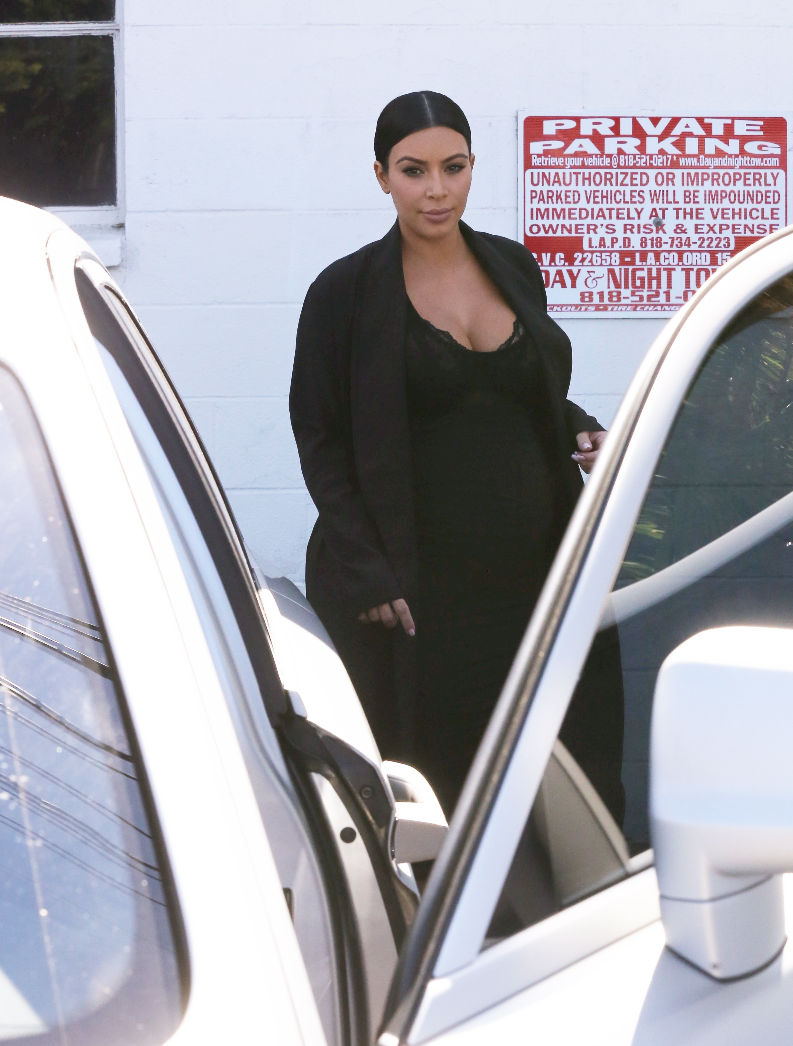 Access_Kardashian_08.jpg