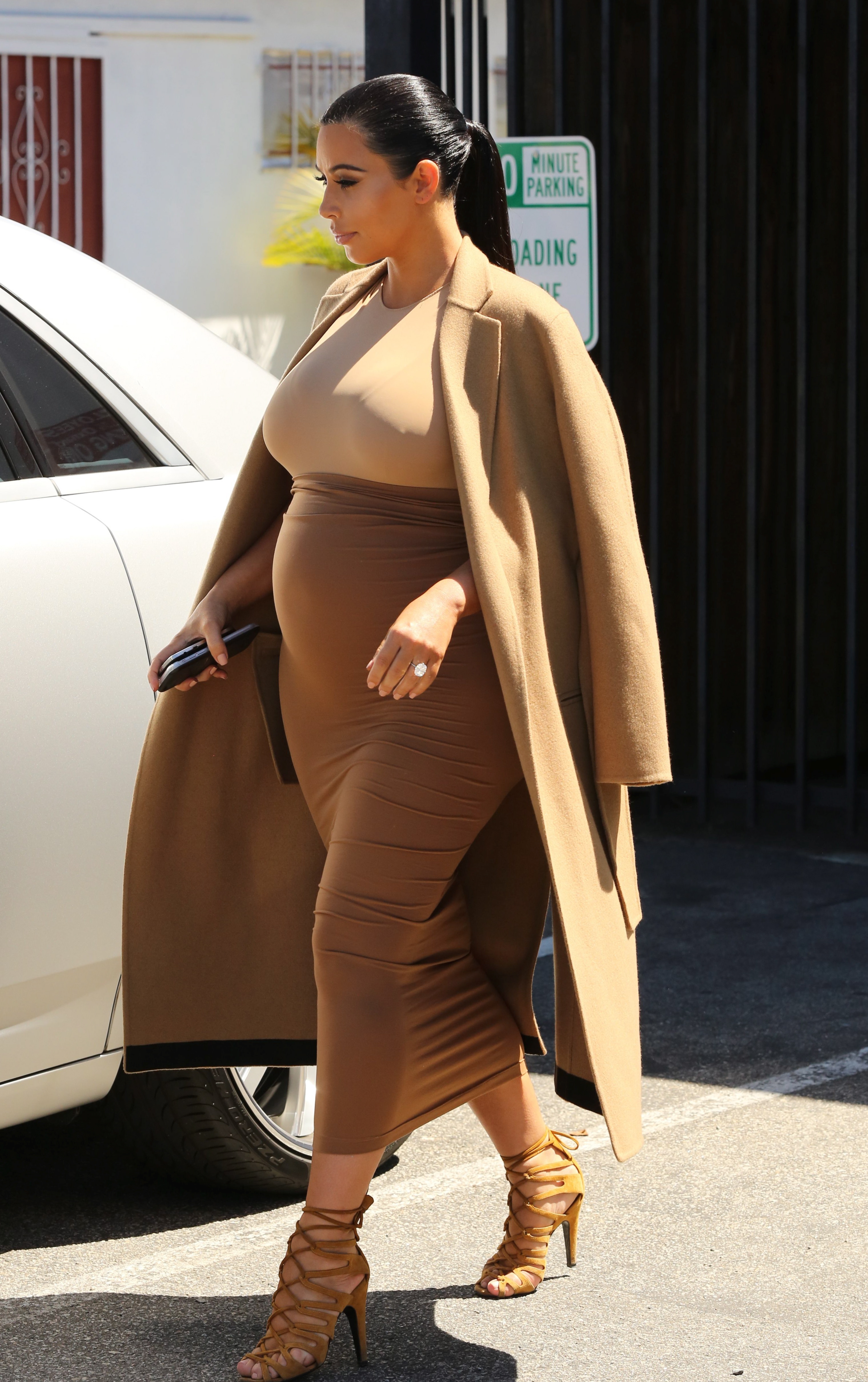 Access_Kardashian_010.jpg