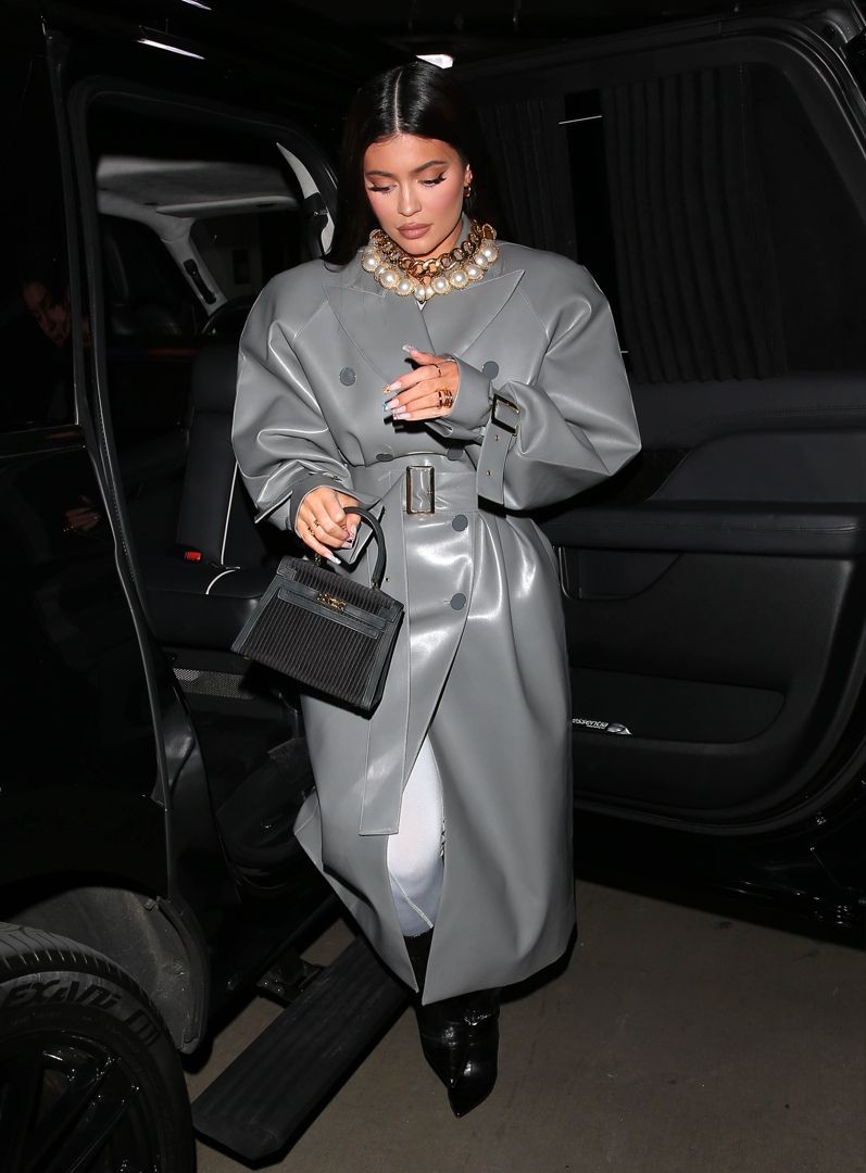 Access_Kardashian_002.jpg
