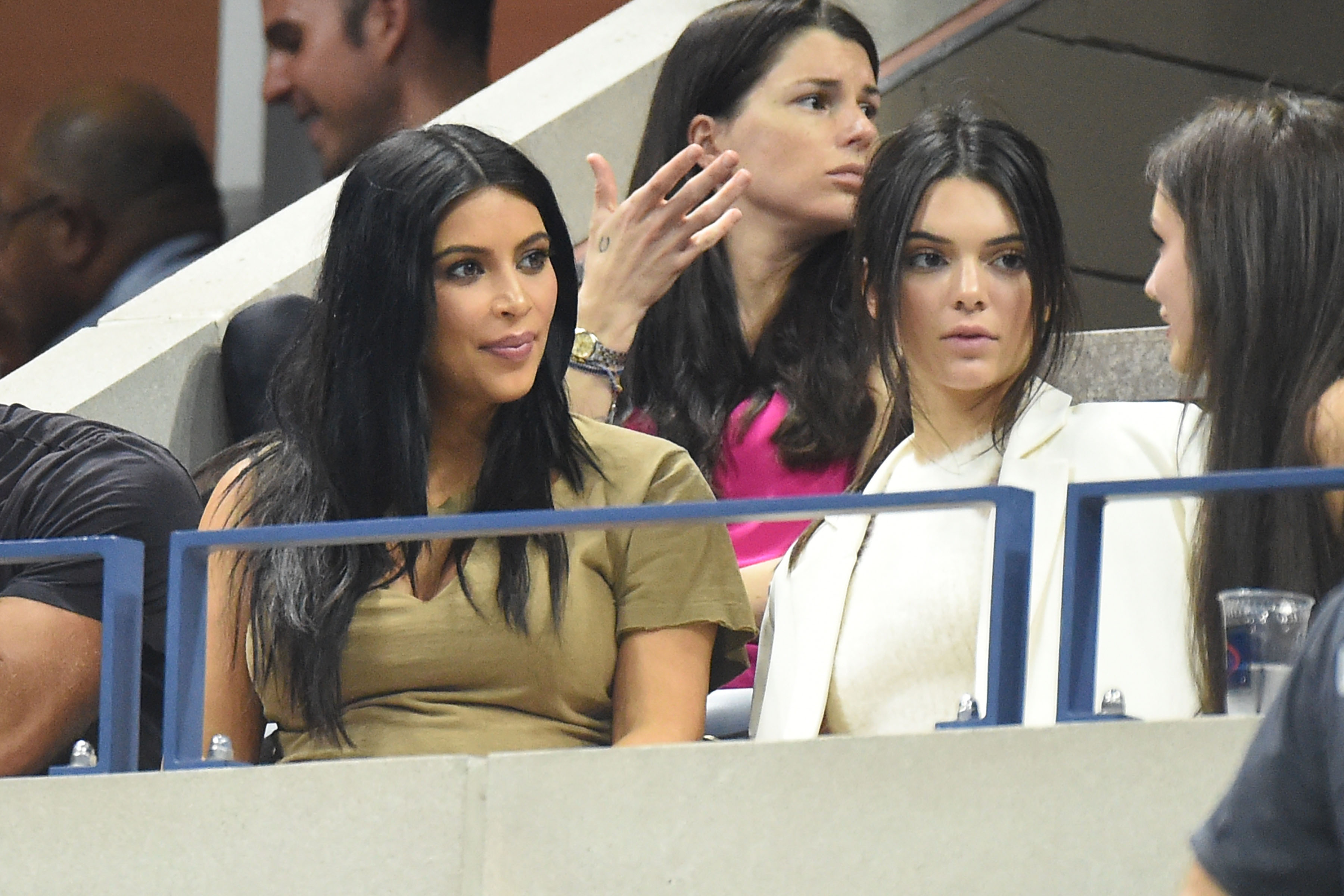 Access_Kardashian_01.jpg
