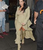 Access_Kardashian_05.jpeg