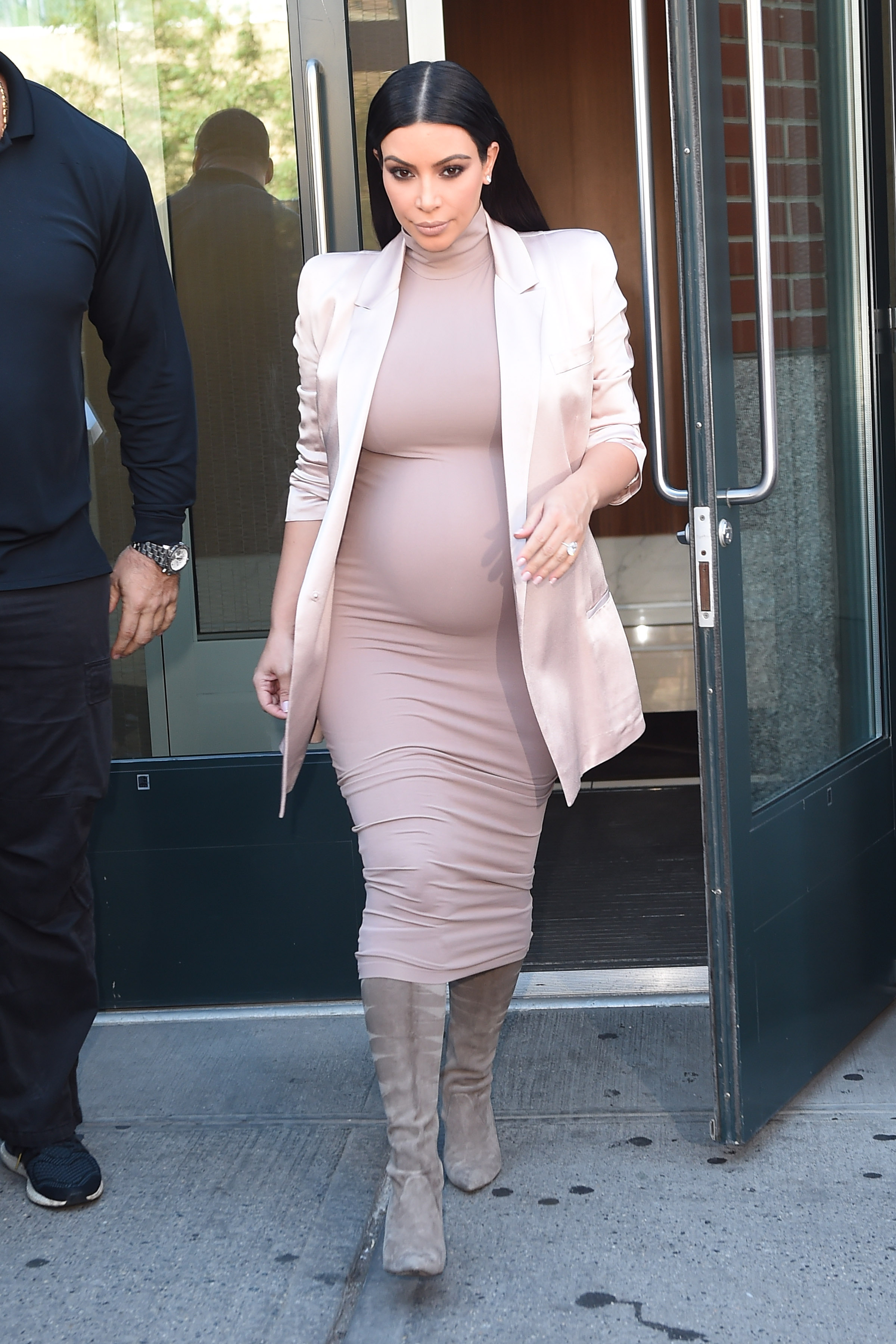 Access_Kardashian_03.jpg