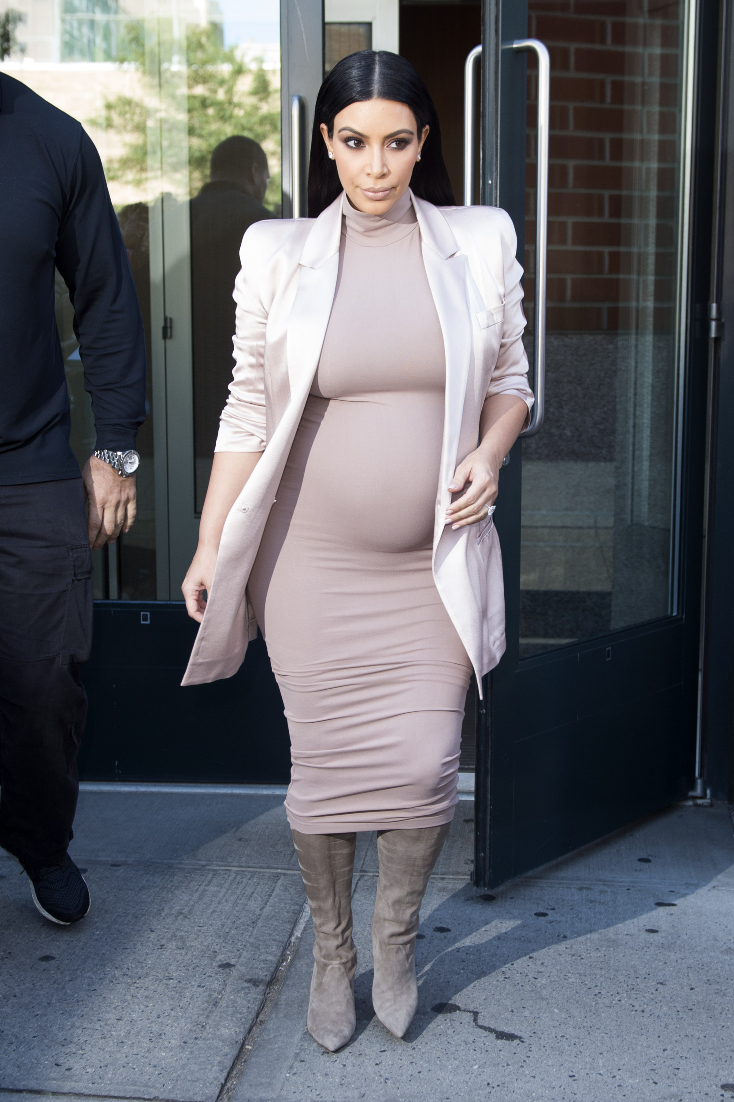 Access_Kardashian_04.jpg