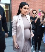 Access_Kardashian_01.jpg