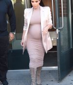 Access_Kardashian_03.jpg