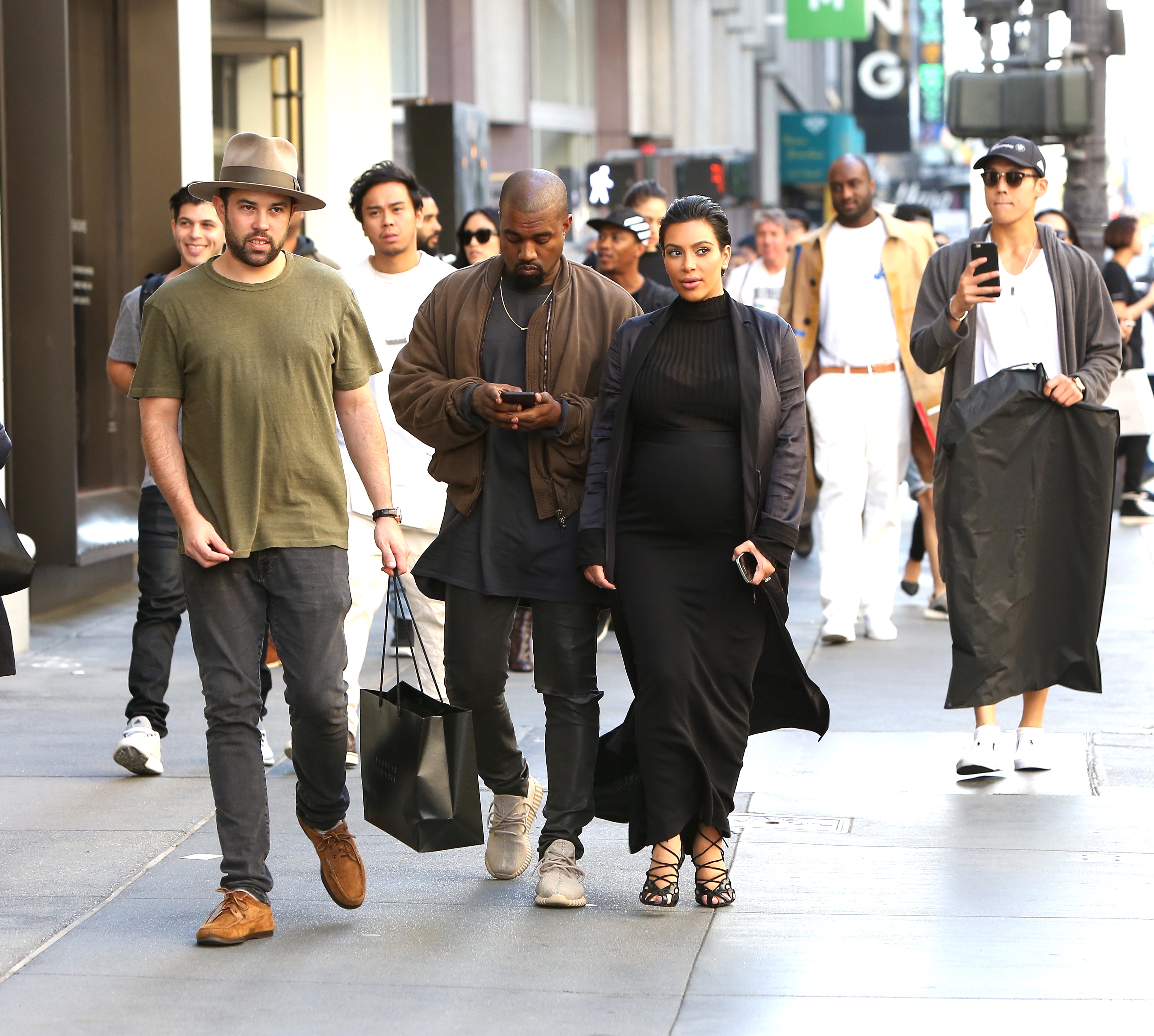 Access_Kardashian_02.jpg
