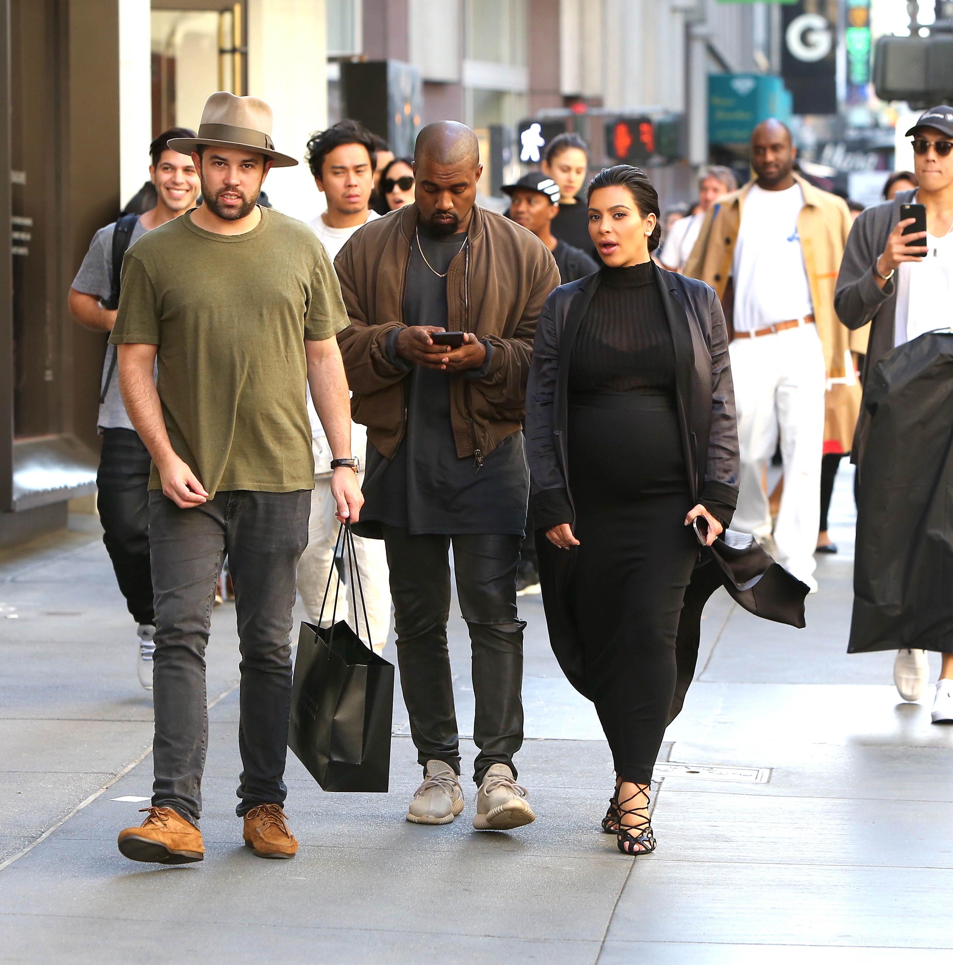 Access_Kardashian_03.jpg