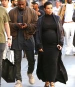 Access_Kardashian_01.jpg