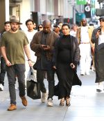 Access_Kardashian_02.jpg