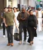 Access_Kardashian_07.jpg