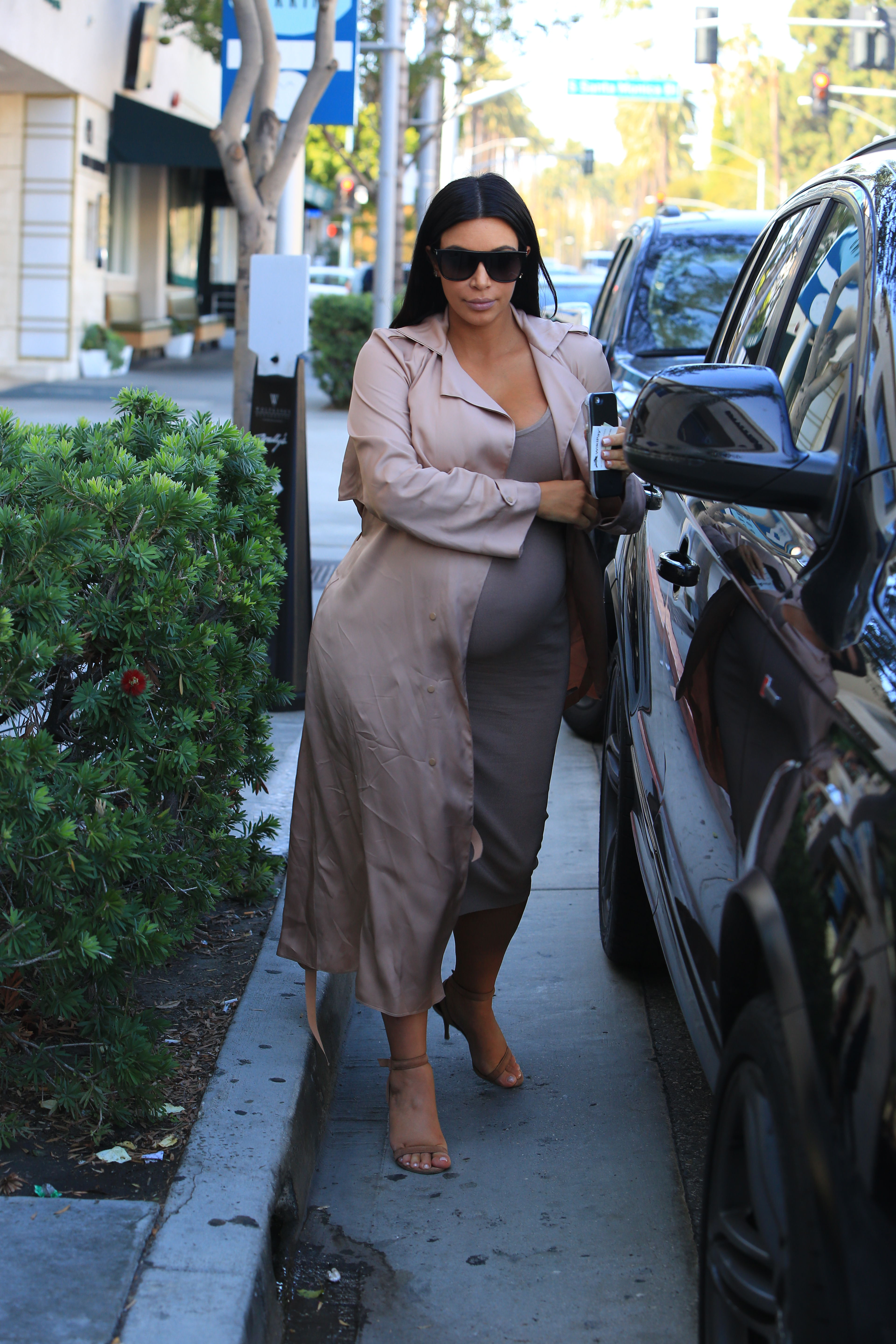 Access_Kardashian_09.jpeg