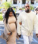 Access_Kardashian_03.jpg
