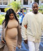 Access_Kardashian_04.jpg