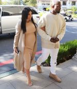 Access_Kardashian_07.jpg