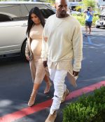 Access_Kardashian_08.jpg