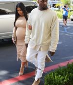Access_Kardashian_09.jpg