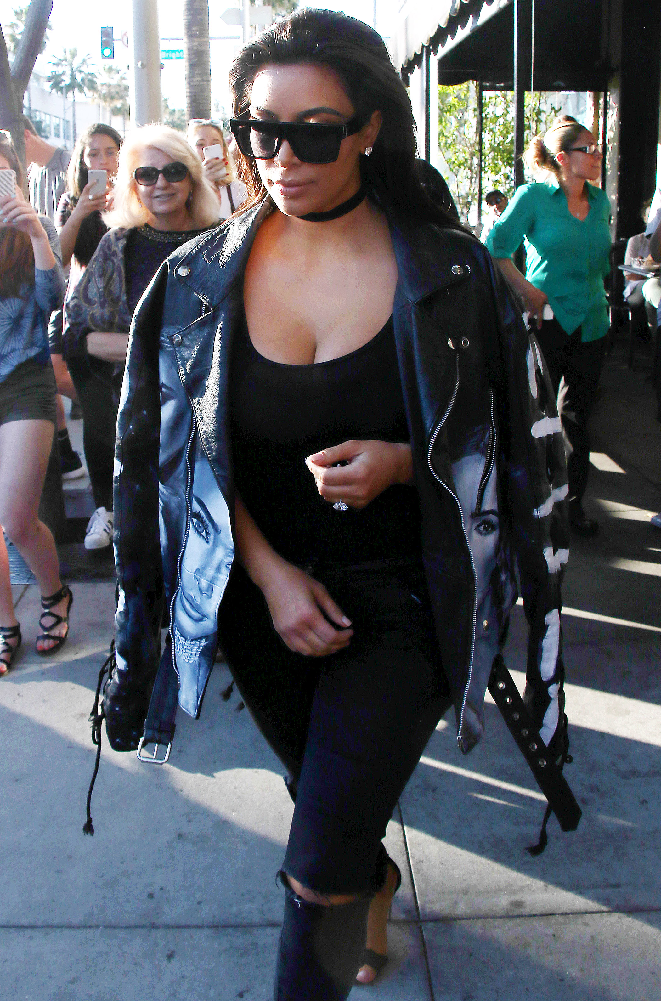 Access_Kardashian_03.jpeg