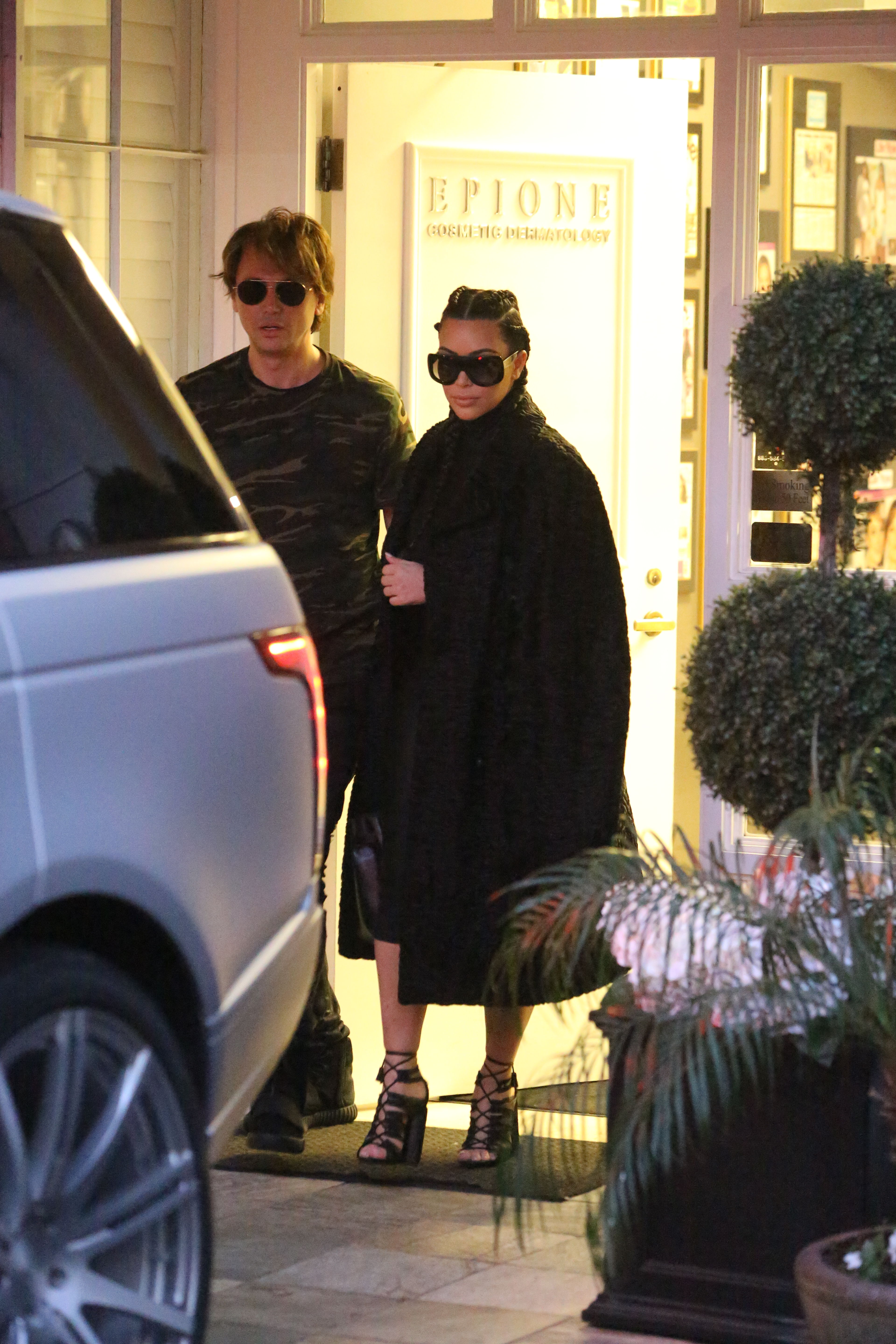 Access_Kardashian_08.jpeg