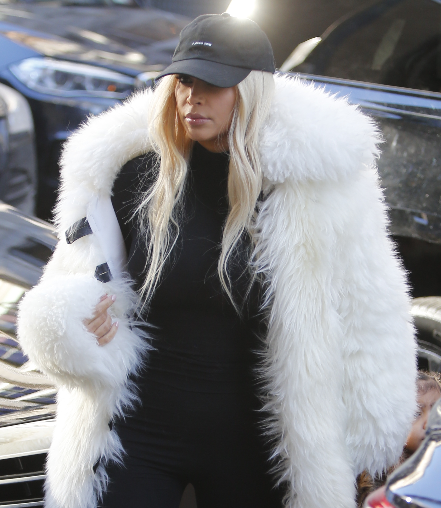 Access_Kardashian_01.jpg