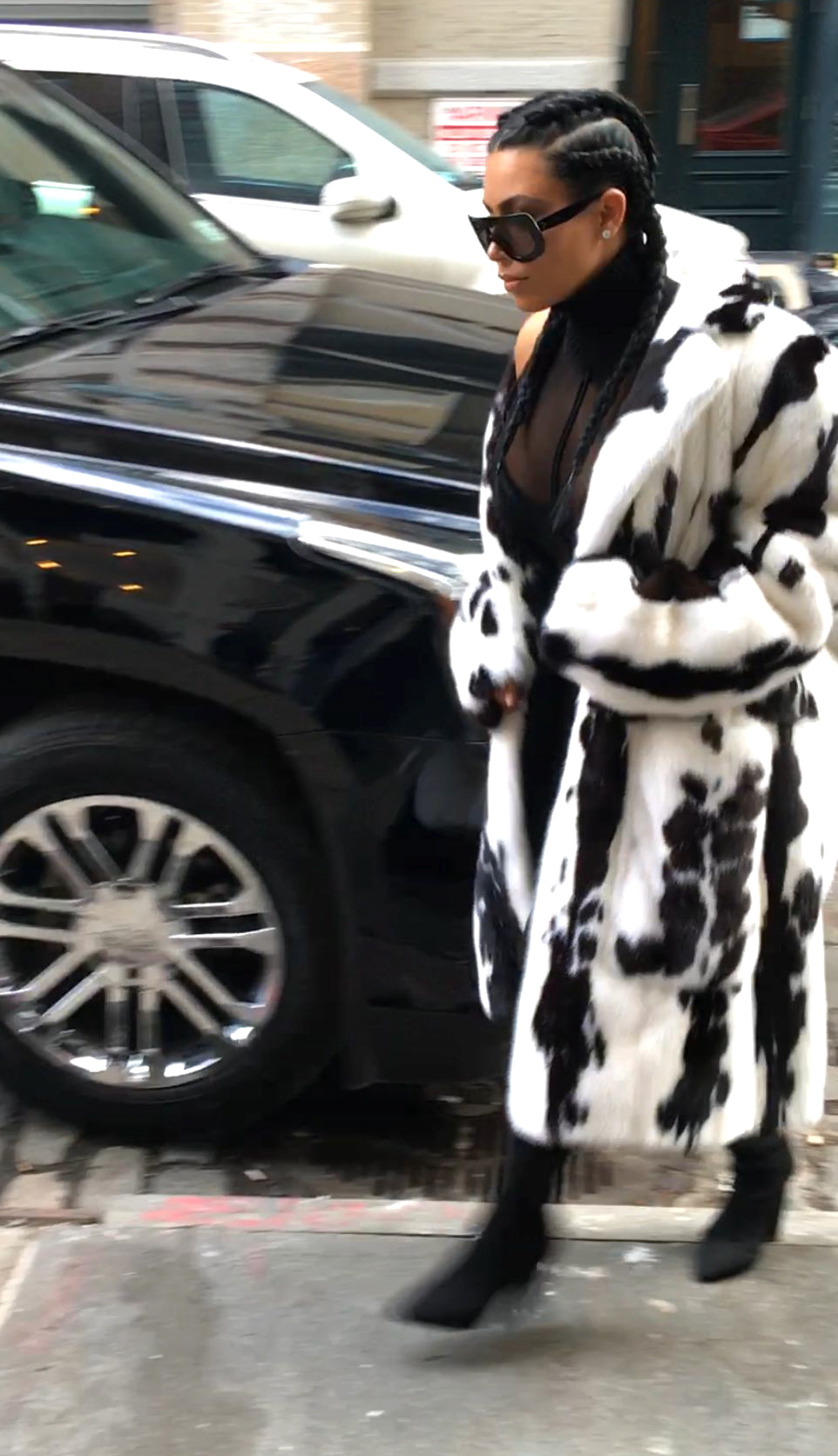 Access_Kardashian_02.jpg
