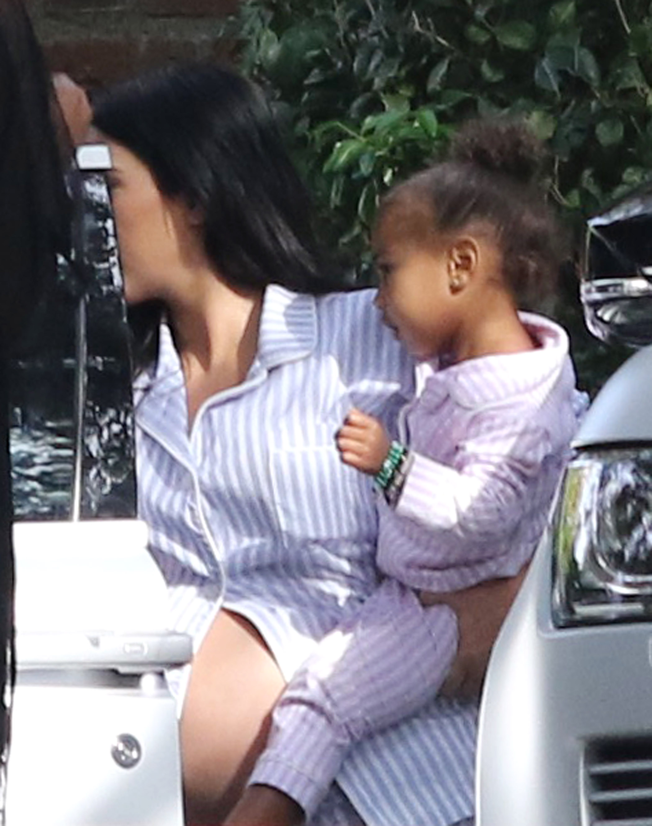 Access_Kardashian_02.jpeg