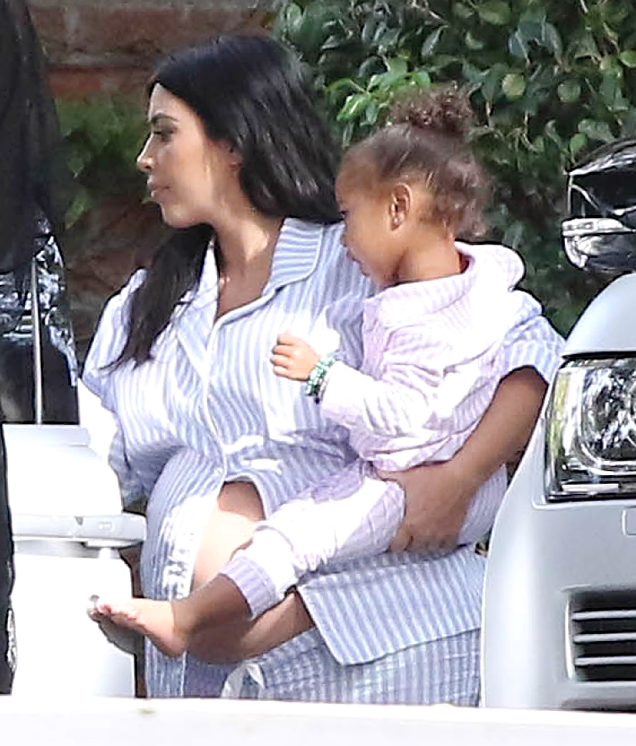 Access_Kardashian_05.jpeg