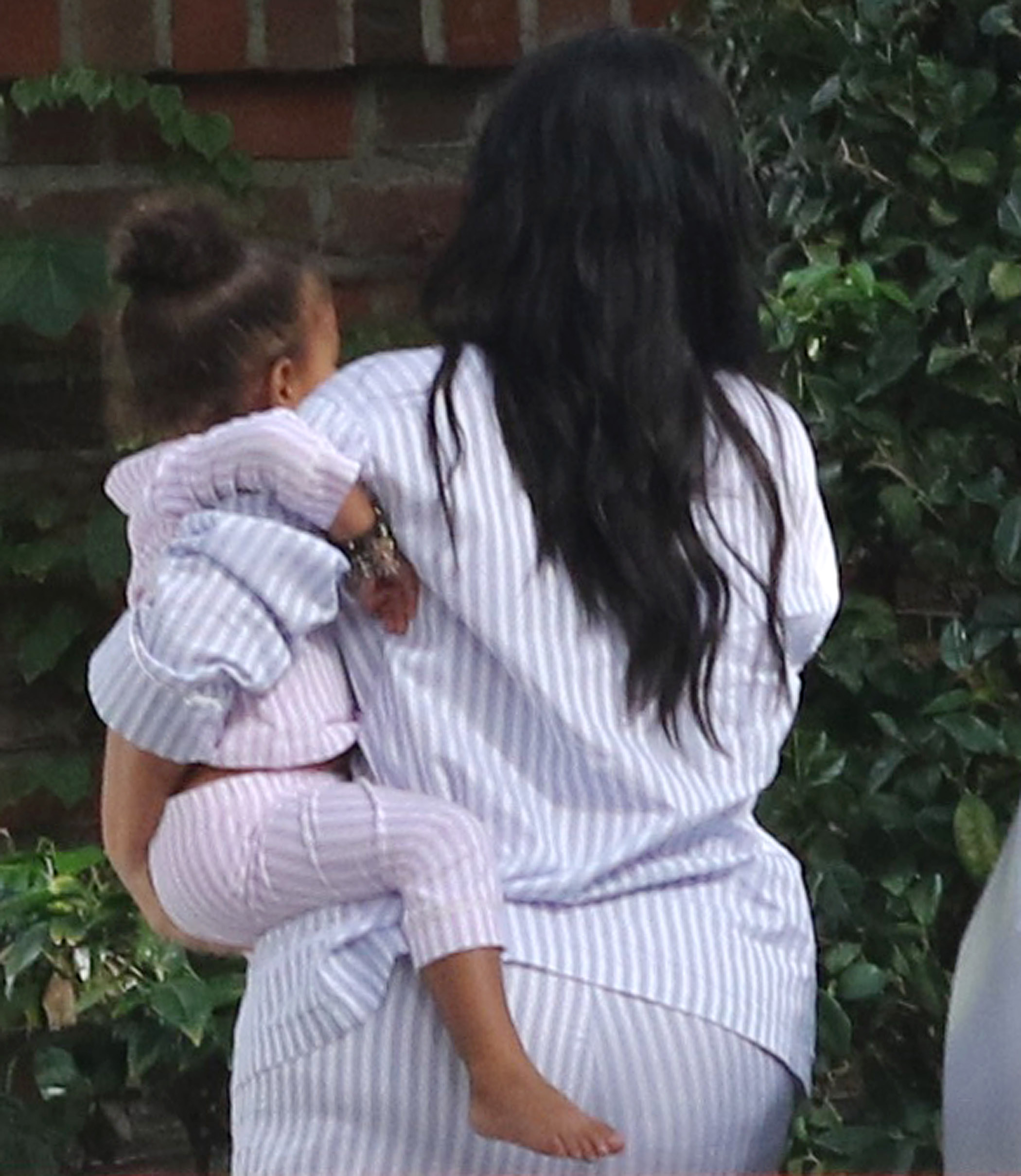 Access_Kardashian_07.jpeg