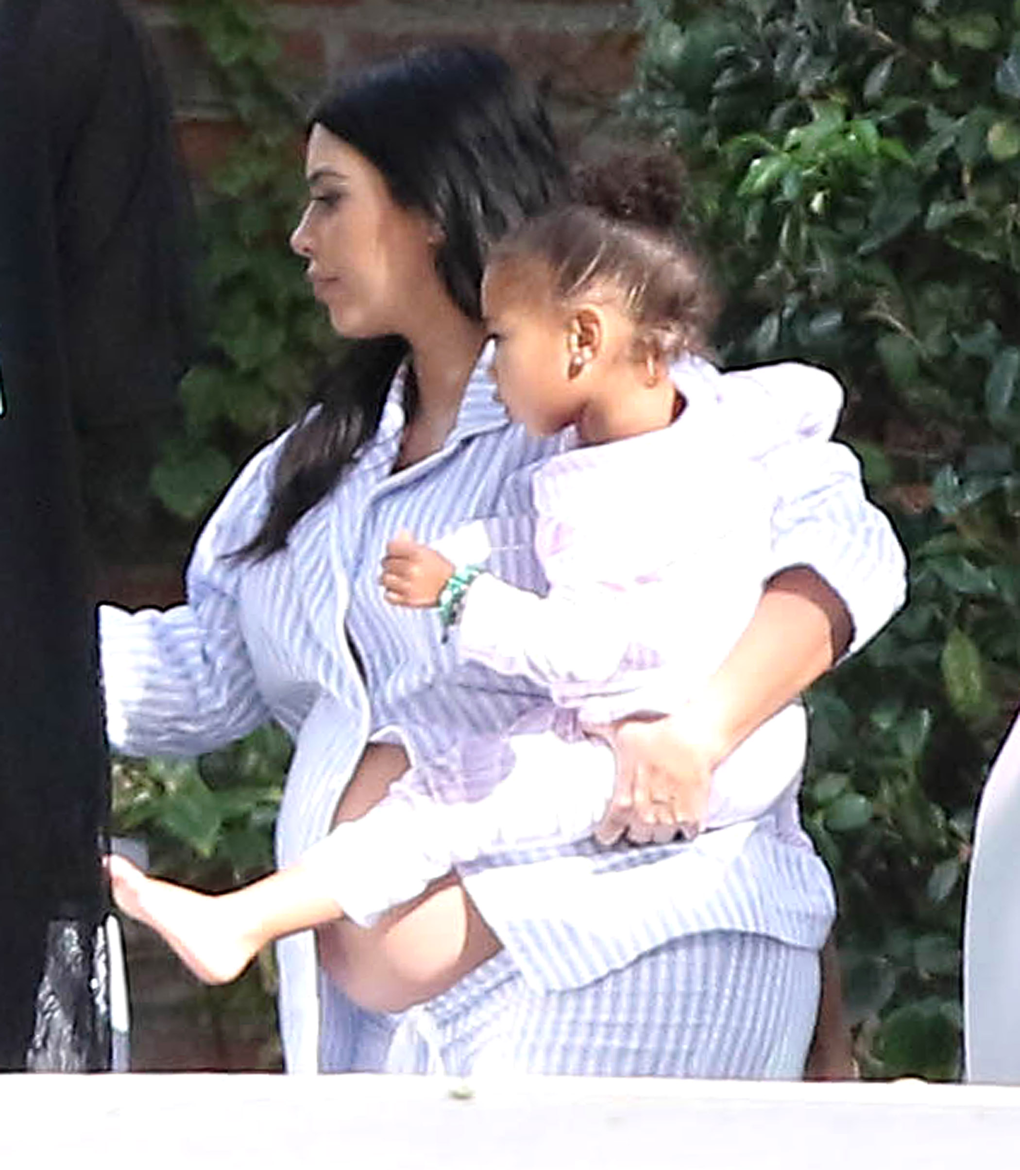 Access_Kardashian_09.jpeg