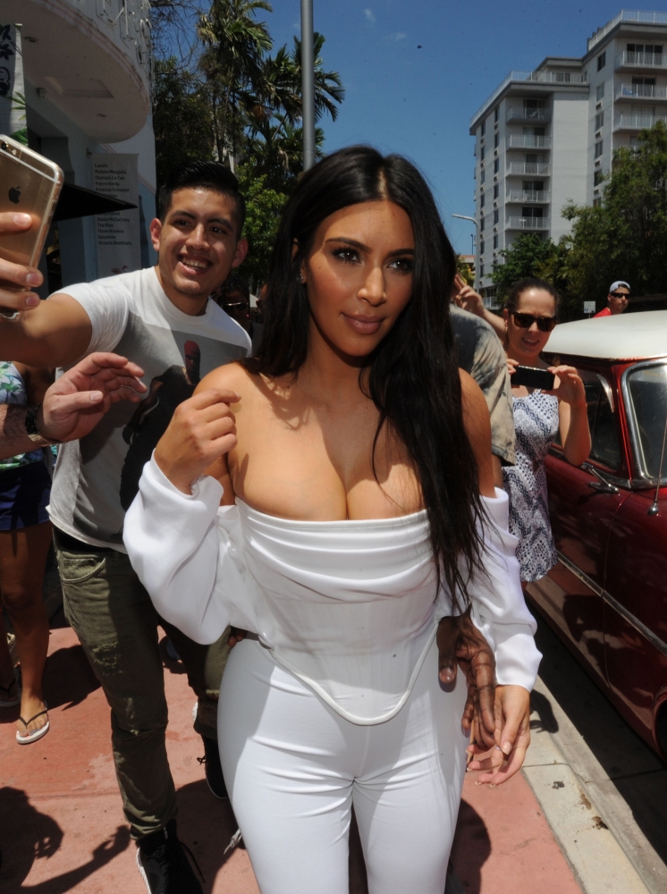 Access_Kardashian_01.jpg
