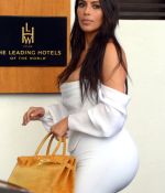 Access_Kardashian_011.jpg