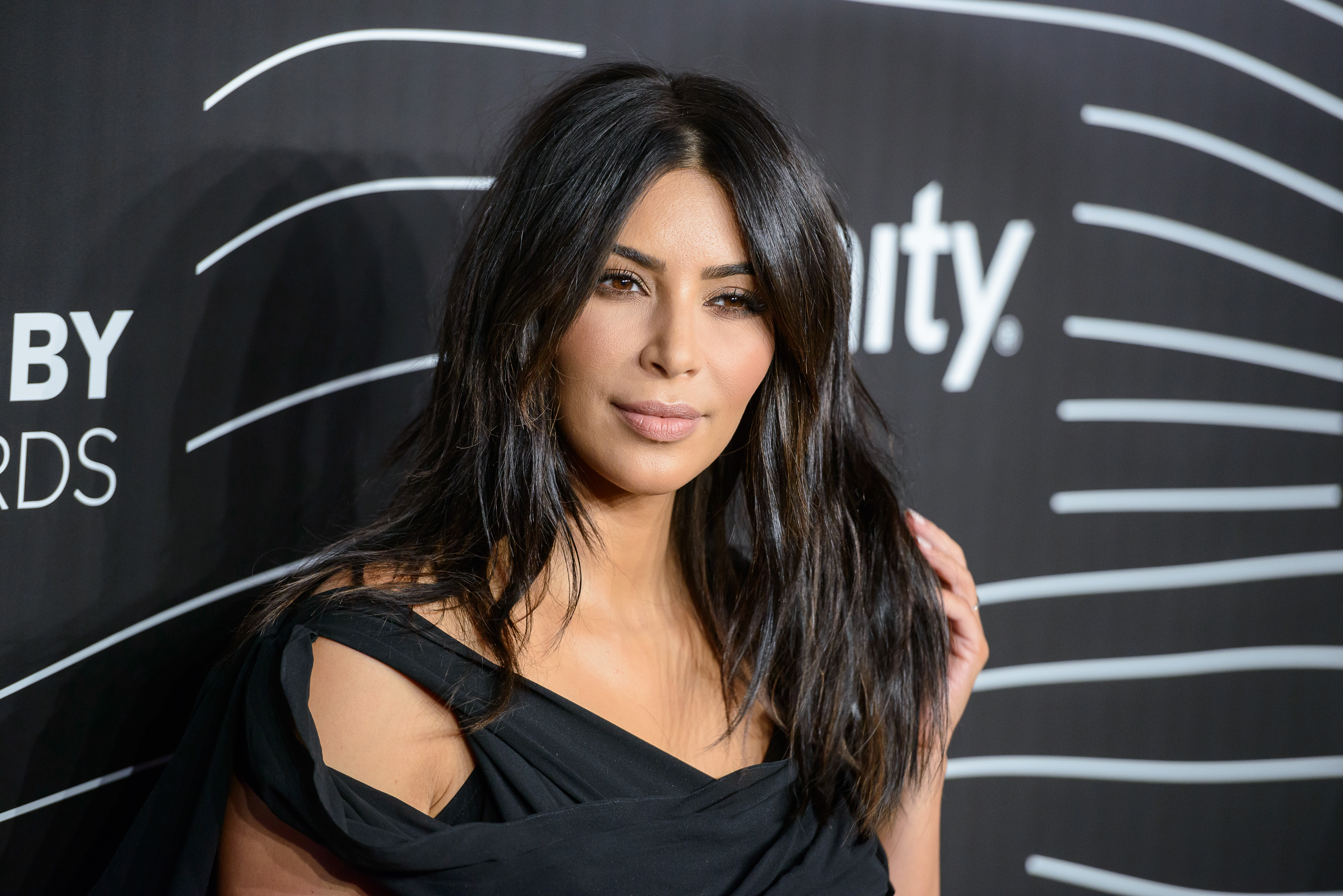 Access_Kardashian_02.jpg