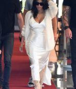 Access_Kardashian_02.jpg