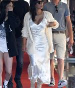 Access_Kardashian_06.jpg