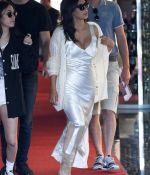 Access_Kardashian_07.jpg