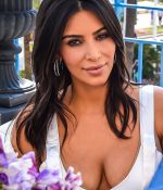 Access_Kardashian_06.jpeg